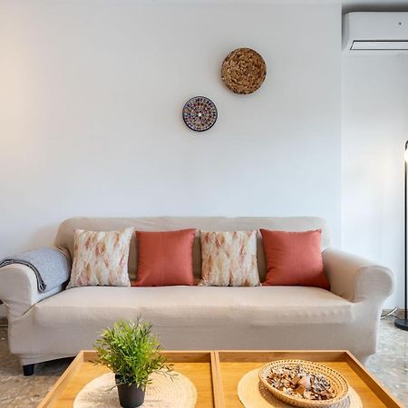 Claveles Apartment By Bossh! Apartments Малага Екстериор снимка