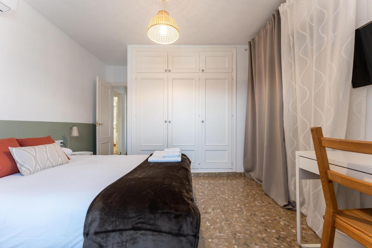 Claveles Apartment By Bossh! Apartments Малага Екстериор снимка